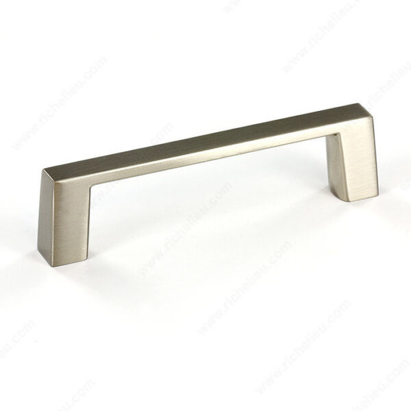 Richelieu Contemporary Metal Pull - 107