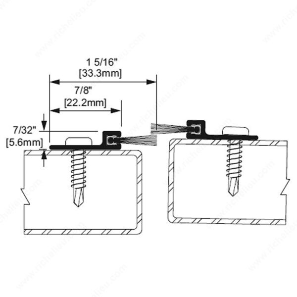 Richelieu Aluminum Door Sweep with Nylon Brush - Image 3